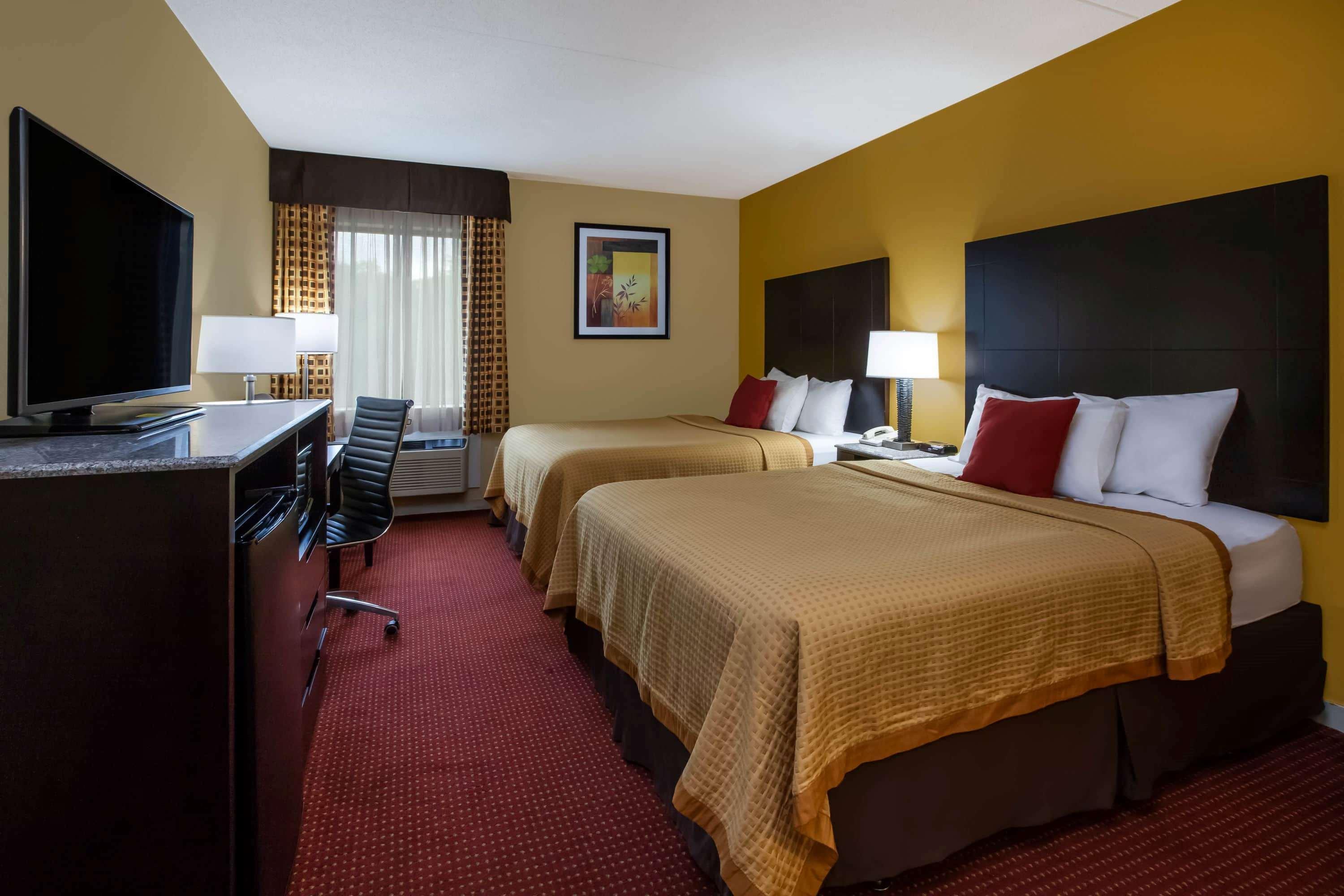 Days Inn By Wyndham Donegal Экстерьер фото