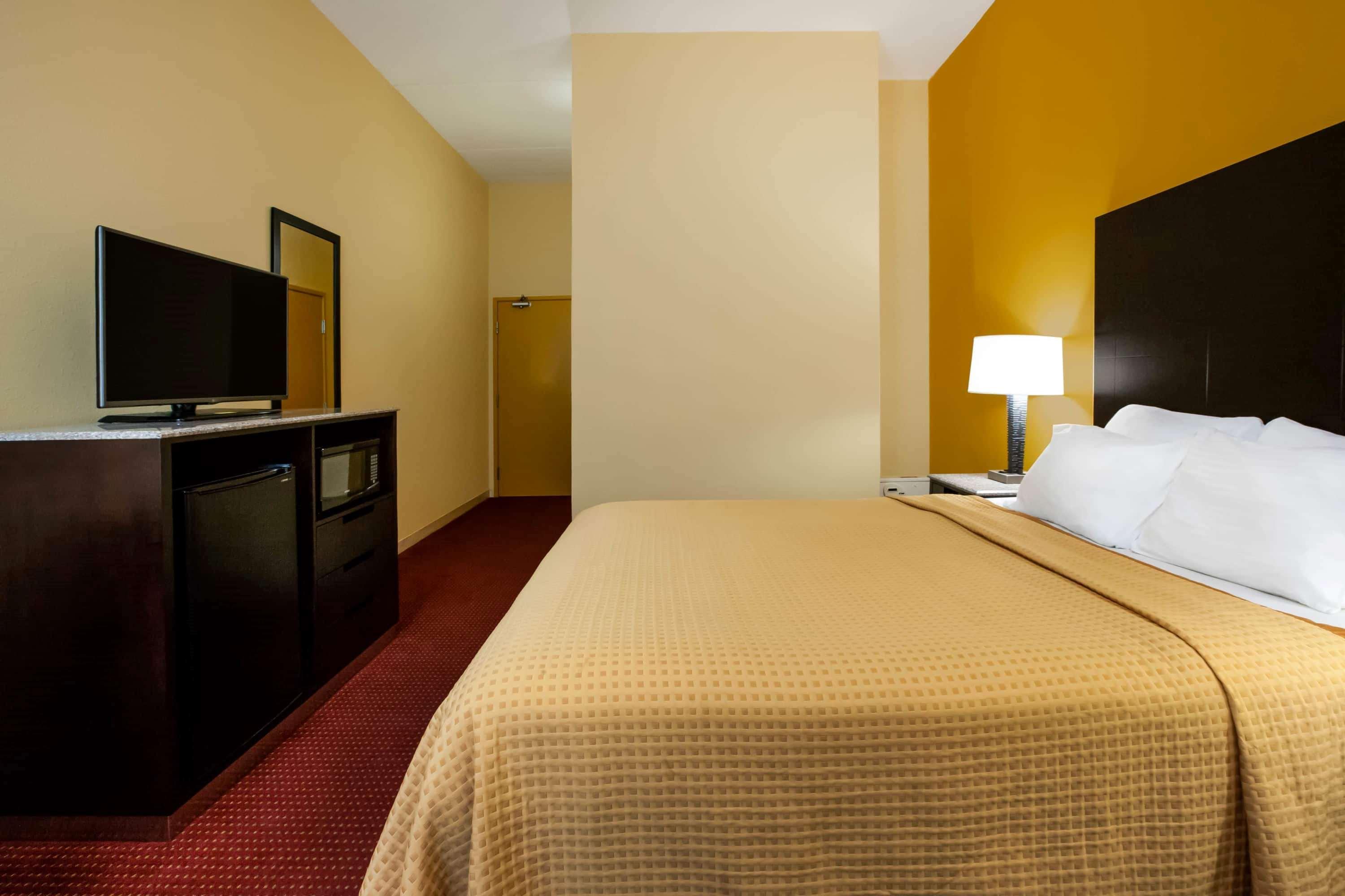 Days Inn By Wyndham Donegal Экстерьер фото